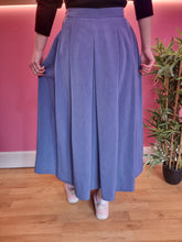 Load image into Gallery viewer, Purple Pleated Skirt
